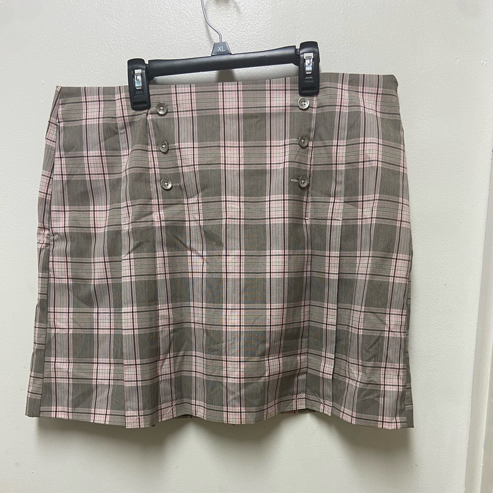 Izod pink and gray pleated plaid Skirt